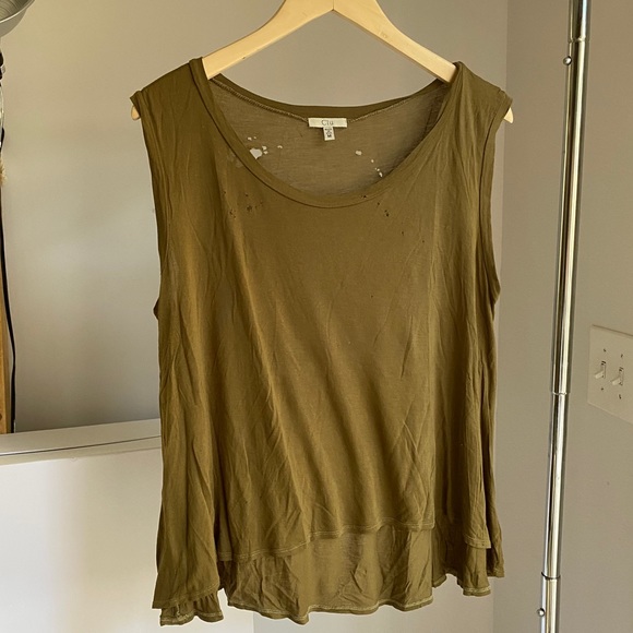 CLU TANK W/ HOLES - Picture 1 of 5